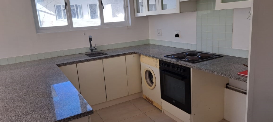 To Let 1 Bedroom Property for Rent in Sea Point Western Cape